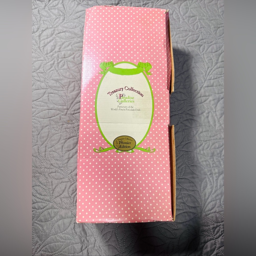 Paradise Galleries- Angel of Peace